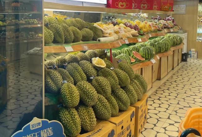 杭州榴莲价格半个月降了近一半 预计五一假期后还要跌